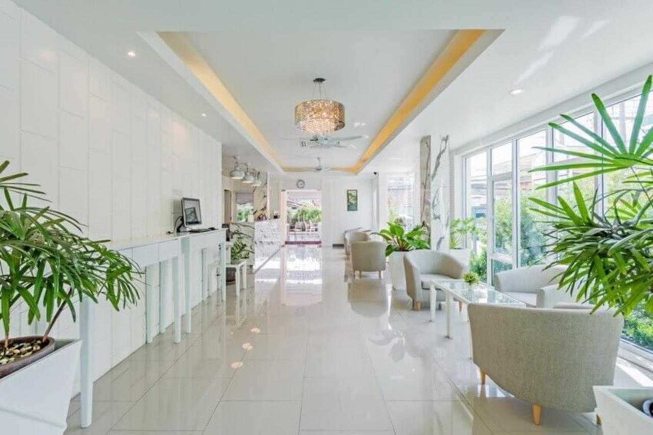 Park 38 Hotel Phuket Buitenkant foto