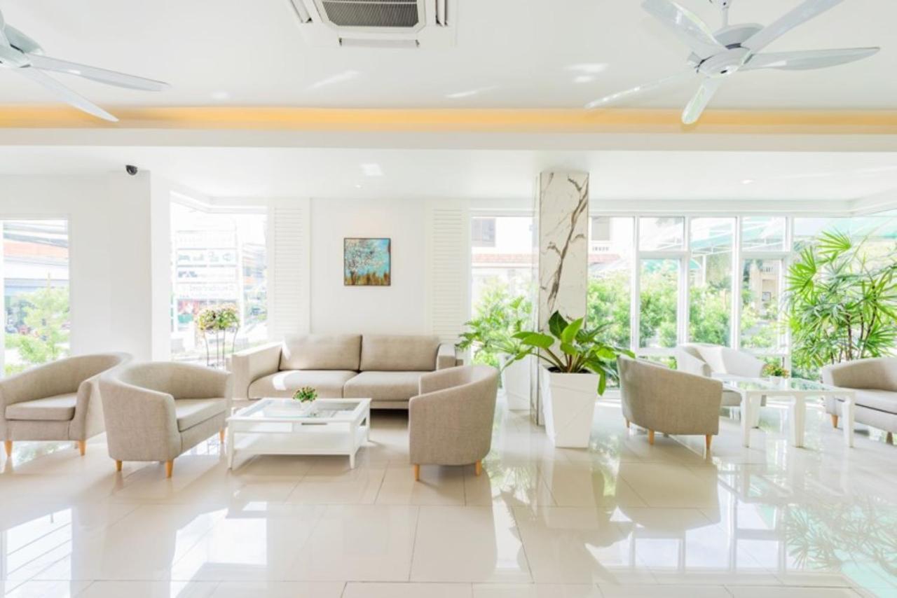 Park 38 Hotel Phuket Buitenkant foto