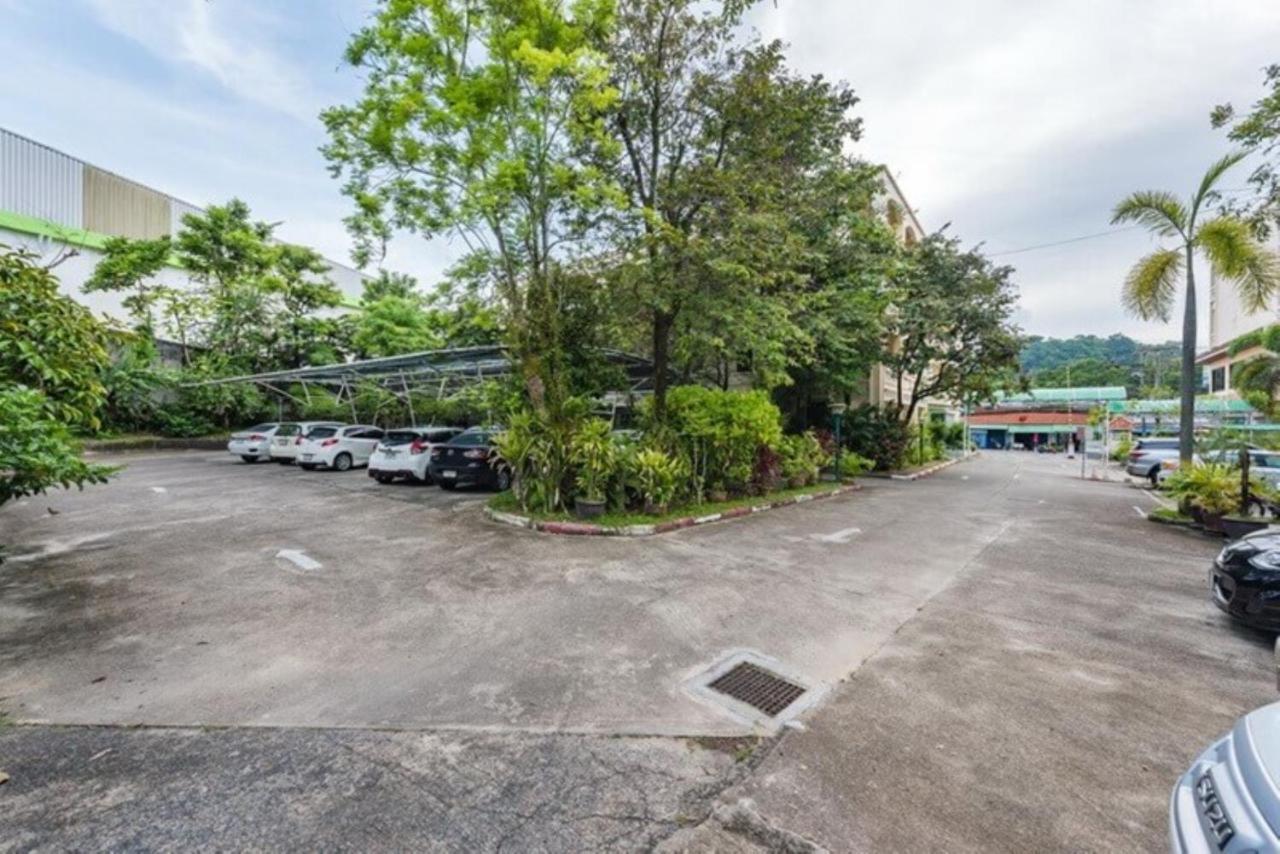 Park 38 Hotel Phuket Buitenkant foto