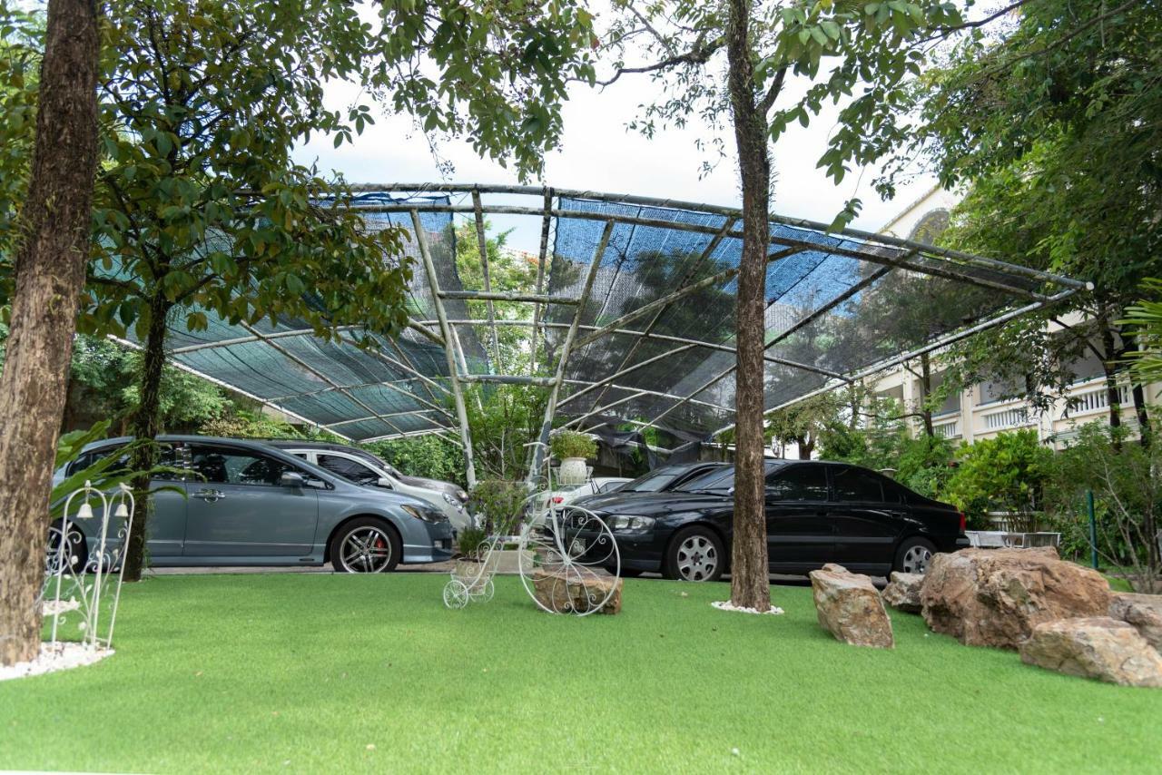 Park 38 Hotel Phuket Buitenkant foto